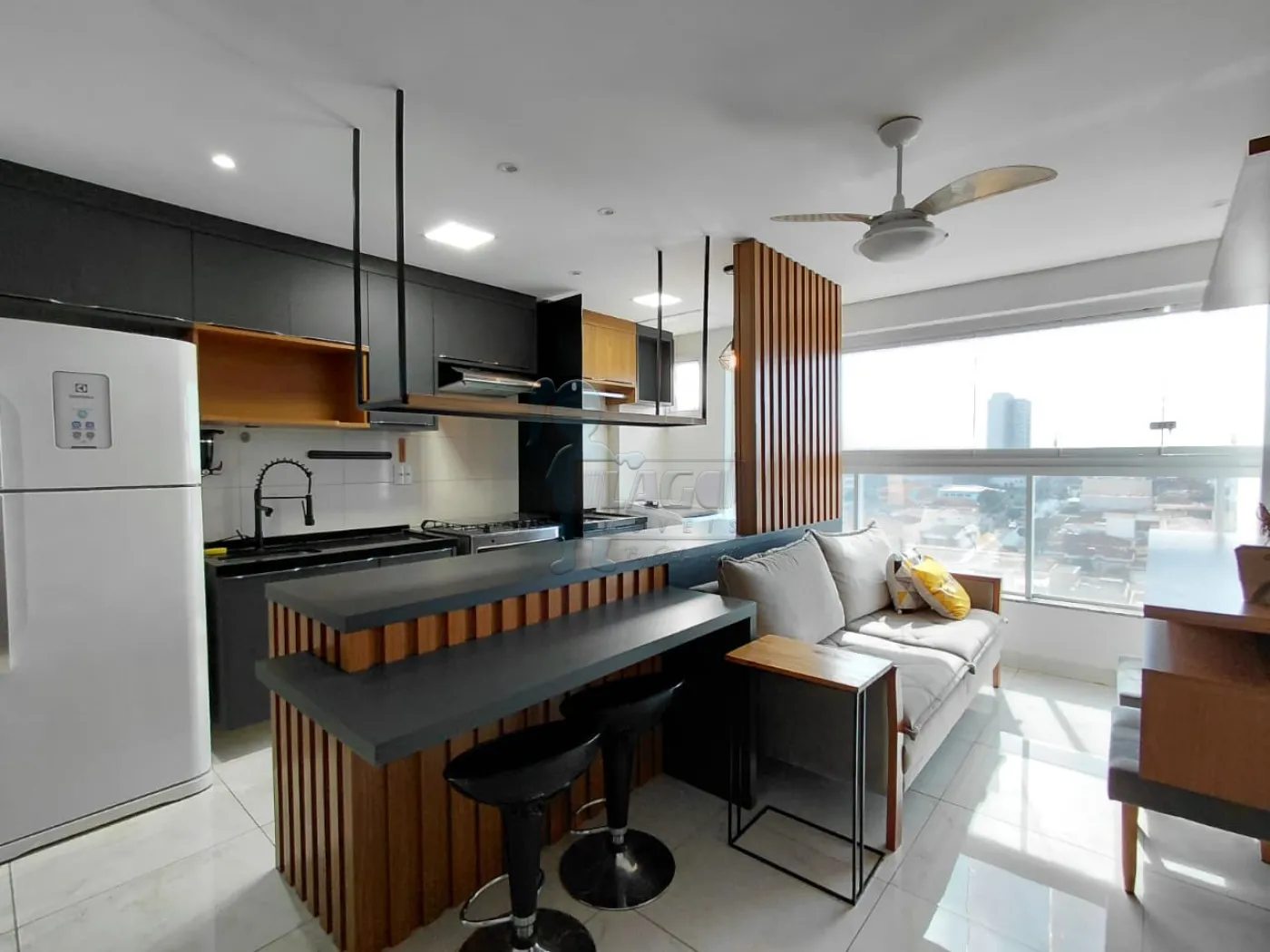 Alugar Apartamento / Padr&atilde;o em Ribeir&atilde;o Preto R$ 2.800,00 - Foto 2