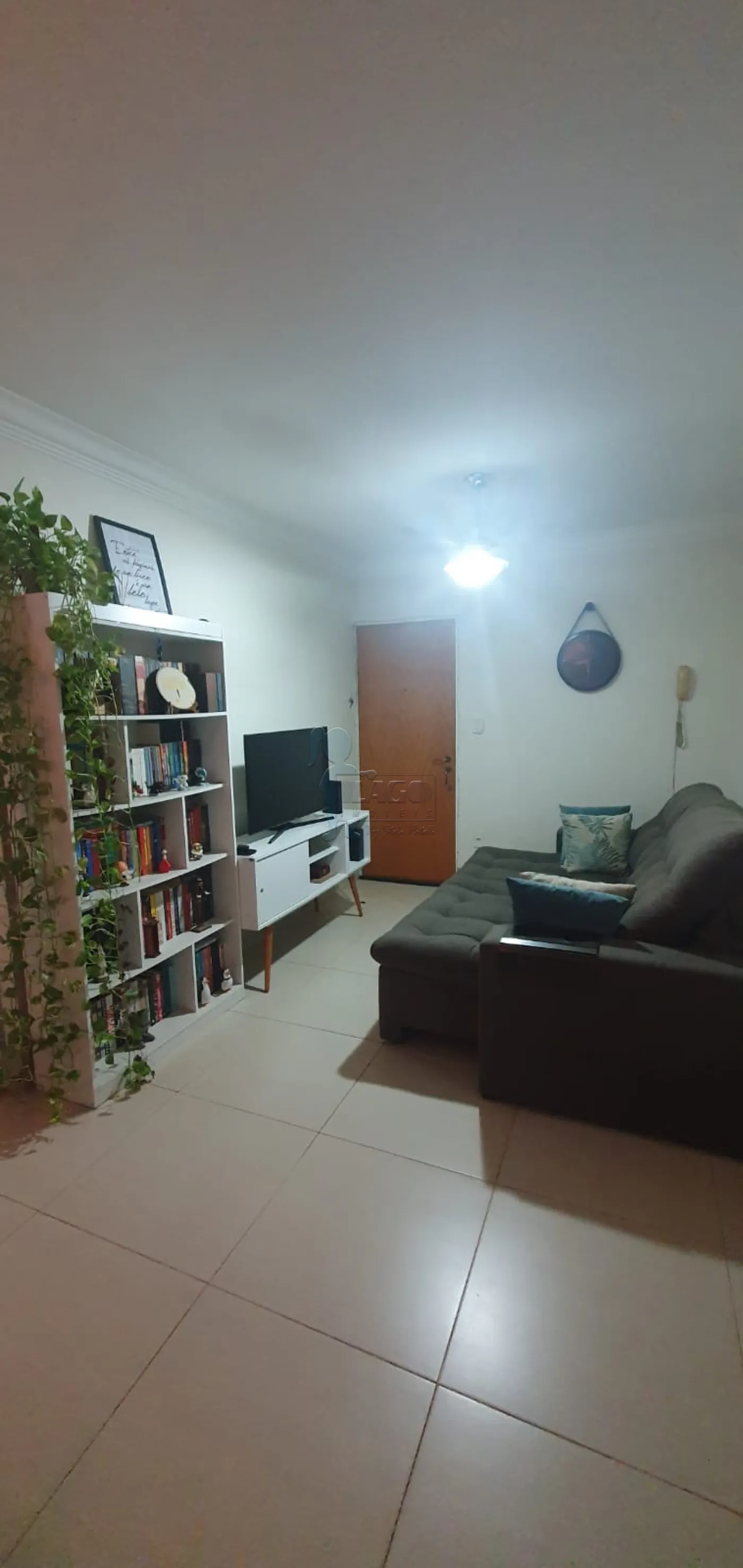 Comprar Apartamento / Padr&atilde;o em Ribeir&atilde;o Preto R$ 190.000,00 - Foto 1