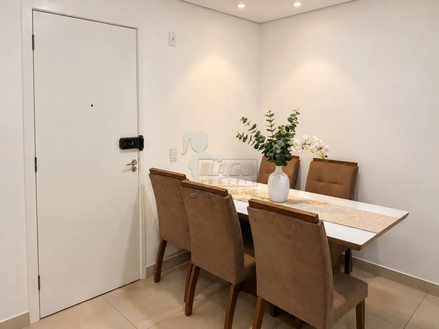 Alugar Apartamento / Padr&atilde;o em Ribeir&atilde;o Preto R$ 1.300,00 - Foto 3