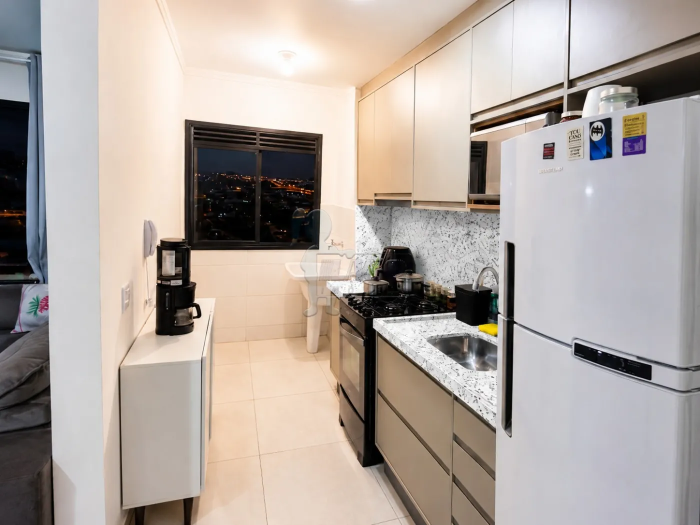 Alugar Apartamento / Padr&atilde;o em Ribeir&atilde;o Preto R$ 1.300,00 - Foto 6