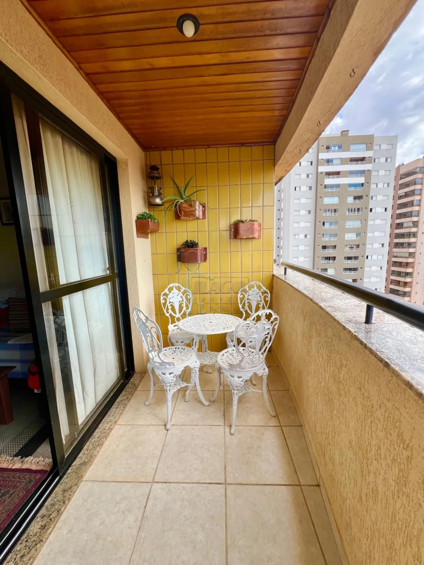 Comprar Apartamento / Padr&atilde;o em Ribeir&atilde;o Preto R$ 369.000,00 - Foto 2