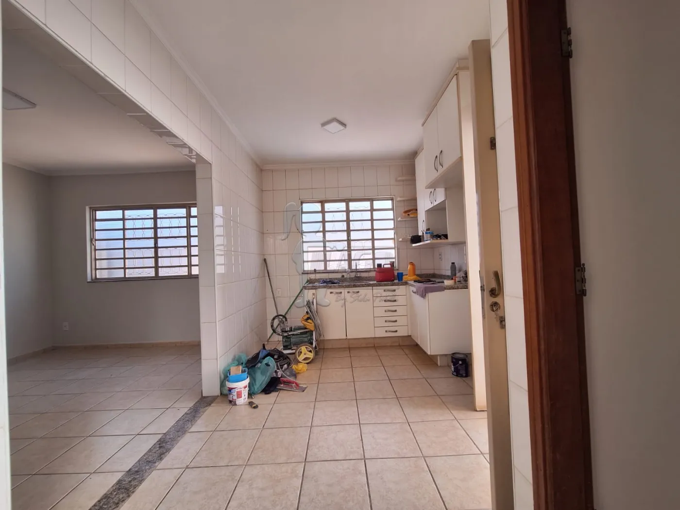 Alugar Casa / Padr&atilde;o em Ribeir&atilde;o Preto R$ 3.200,00 - Foto 14