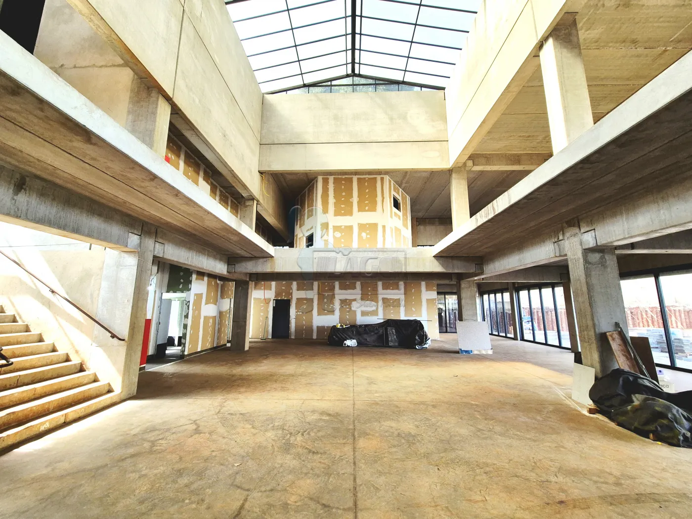 Alugar Comercial padr&atilde;o / Galp&atilde;o - Armaz&eacute;m em Ribeir&atilde;o Preto R$ 49.000,00 - Foto 1