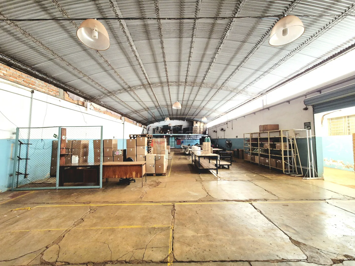 Comprar Comercial padr&atilde;o / Galp&atilde;o - Armaz&eacute;m em Ribeir&atilde;o Preto R$ 1.285.000,00 - Foto 2