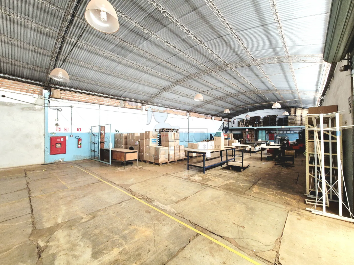 Comprar Comercial padr&atilde;o / Galp&atilde;o - Armaz&eacute;m em Ribeir&atilde;o Preto R$ 1.285.000,00 - Foto 3
