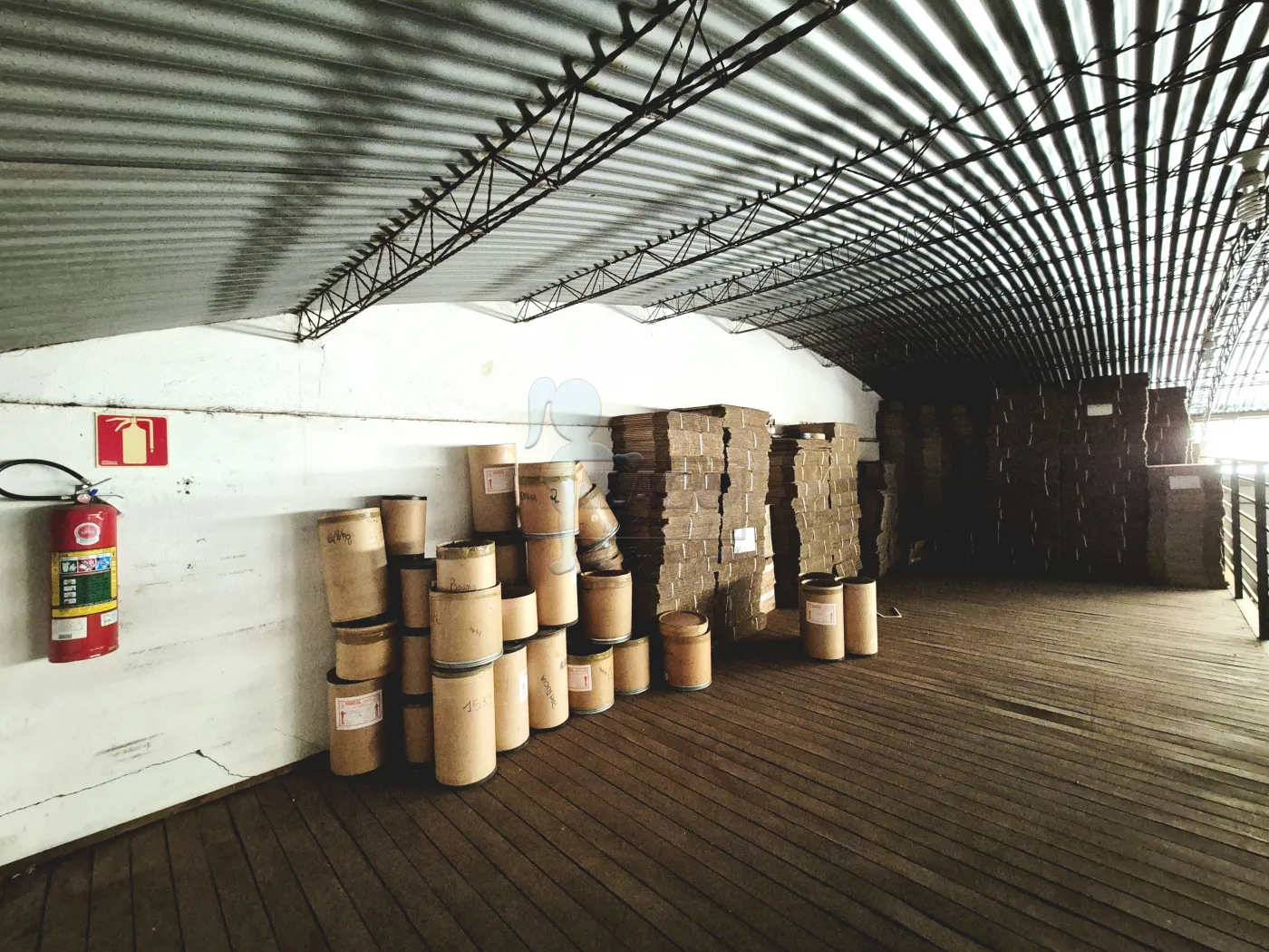 Comprar Comercial padr&atilde;o / Galp&atilde;o - Armaz&eacute;m em Ribeir&atilde;o Preto R$ 1.285.000,00 - Foto 9