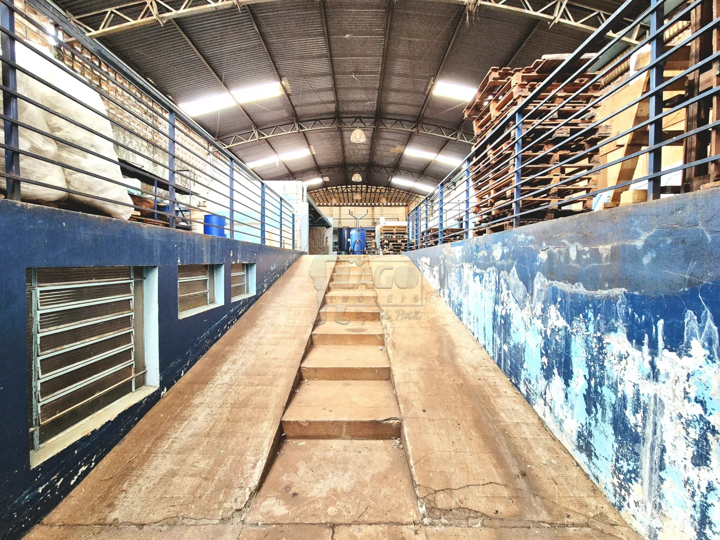 Comprar Comercial padr&atilde;o / Galp&atilde;o - Armaz&eacute;m em Ribeir&atilde;o Preto R$ 1.285.000,00 - Foto 16