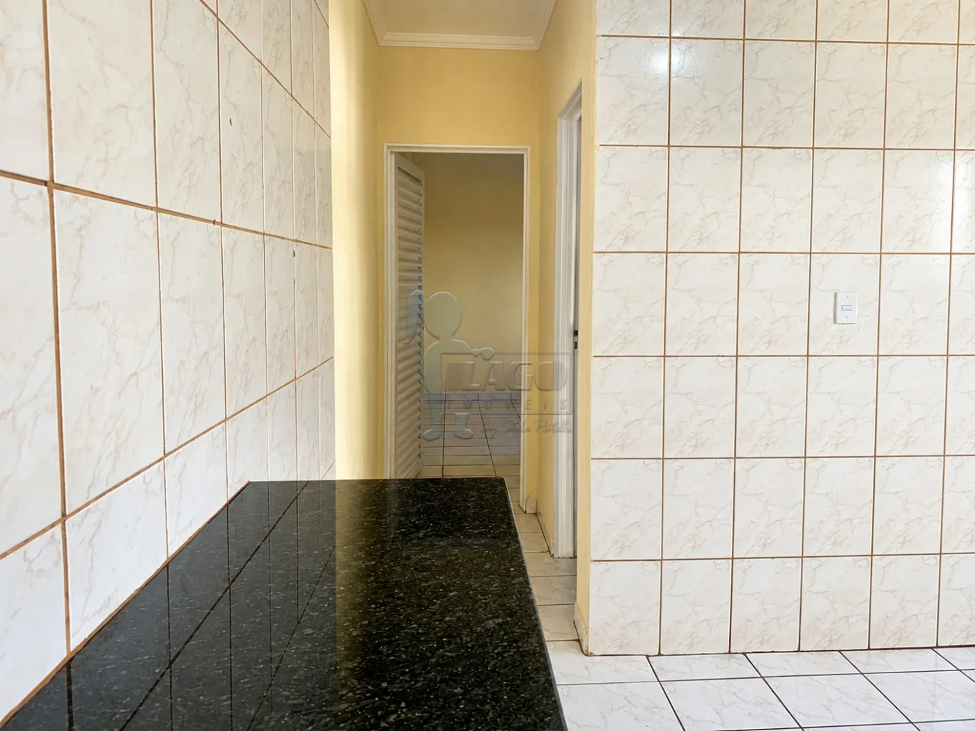 Alugar Apartamento / Padr&atilde;o em Ribeir&atilde;o Preto R$ 950,00 - Foto 5