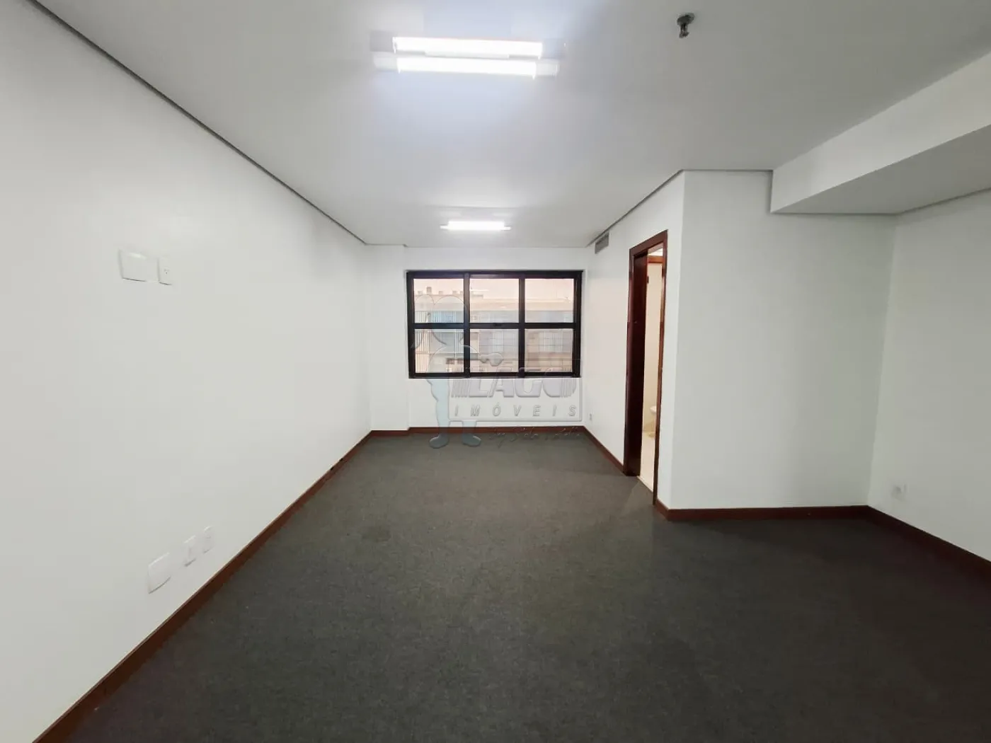 Alugar Comercial condom&iacute;nio / Escrit&oacute;rio - Loja em Ribeir&atilde;o Preto R$ 1.100,00 - Foto 1