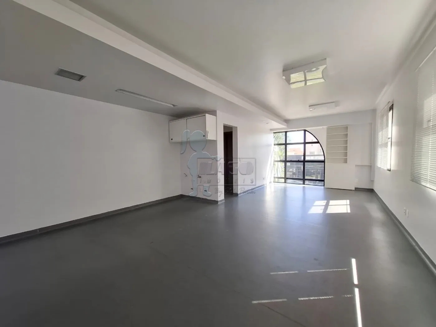Alugar Comercial condom&iacute;nio / Escrit&oacute;rio - Loja em Ribeir&atilde;o Preto R$ 2.200,00 - Foto 1