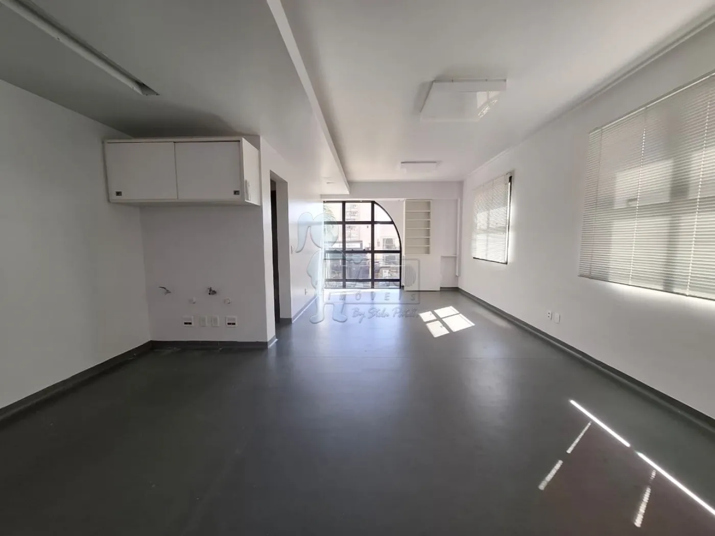 Alugar Comercial condom&iacute;nio / Escrit&oacute;rio - Loja em Ribeir&atilde;o Preto R$ 2.200,00 - Foto 2