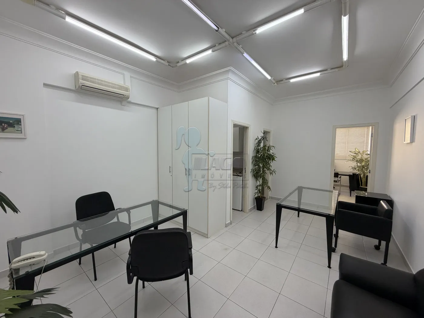 Comprar Comercial condom&iacute;nio / Escrit&oacute;rio - Loja em Ribeir&atilde;o Preto R$ 280.000,00 - Foto 1