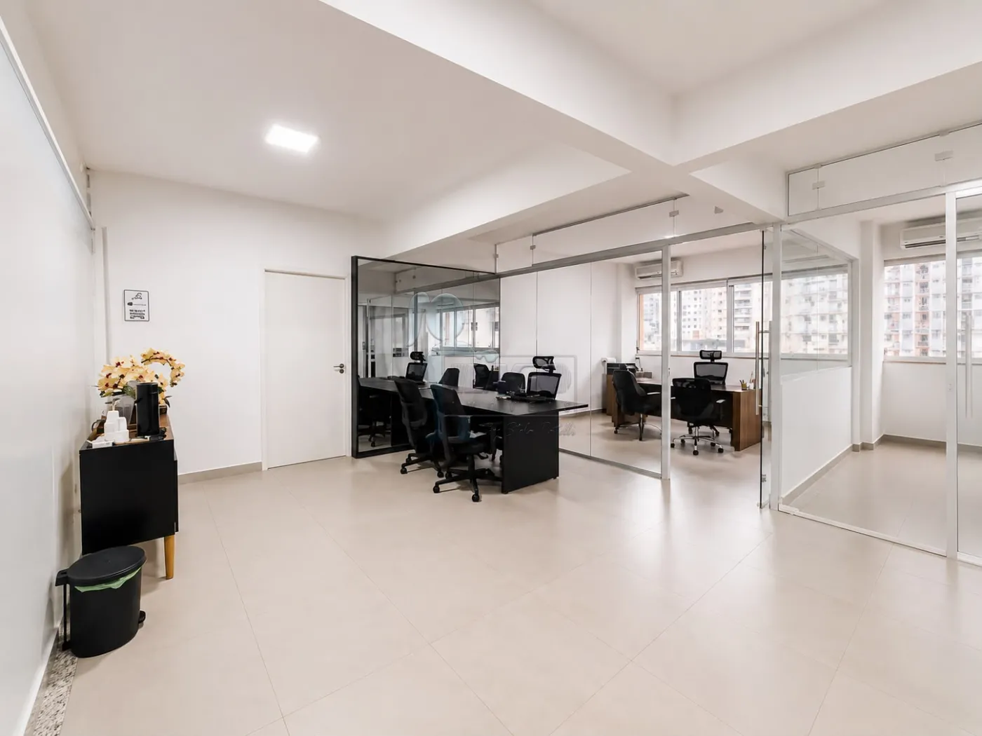 Alugar Comercial condom&iacute;nio / Escrit&oacute;rio - Loja em Ribeir&atilde;o Preto R$ 3.100,00 - Foto 2