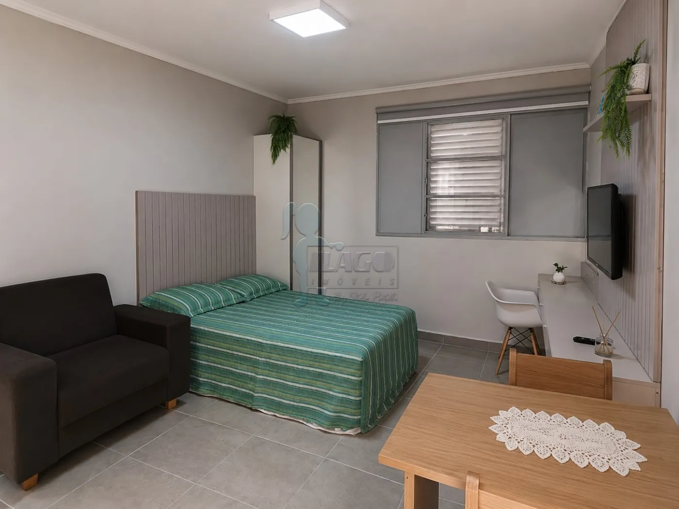 Alugar Apartamento / Padr&atilde;o em Ribeir&atilde;o Preto R$ 1.700,00 - Foto 3