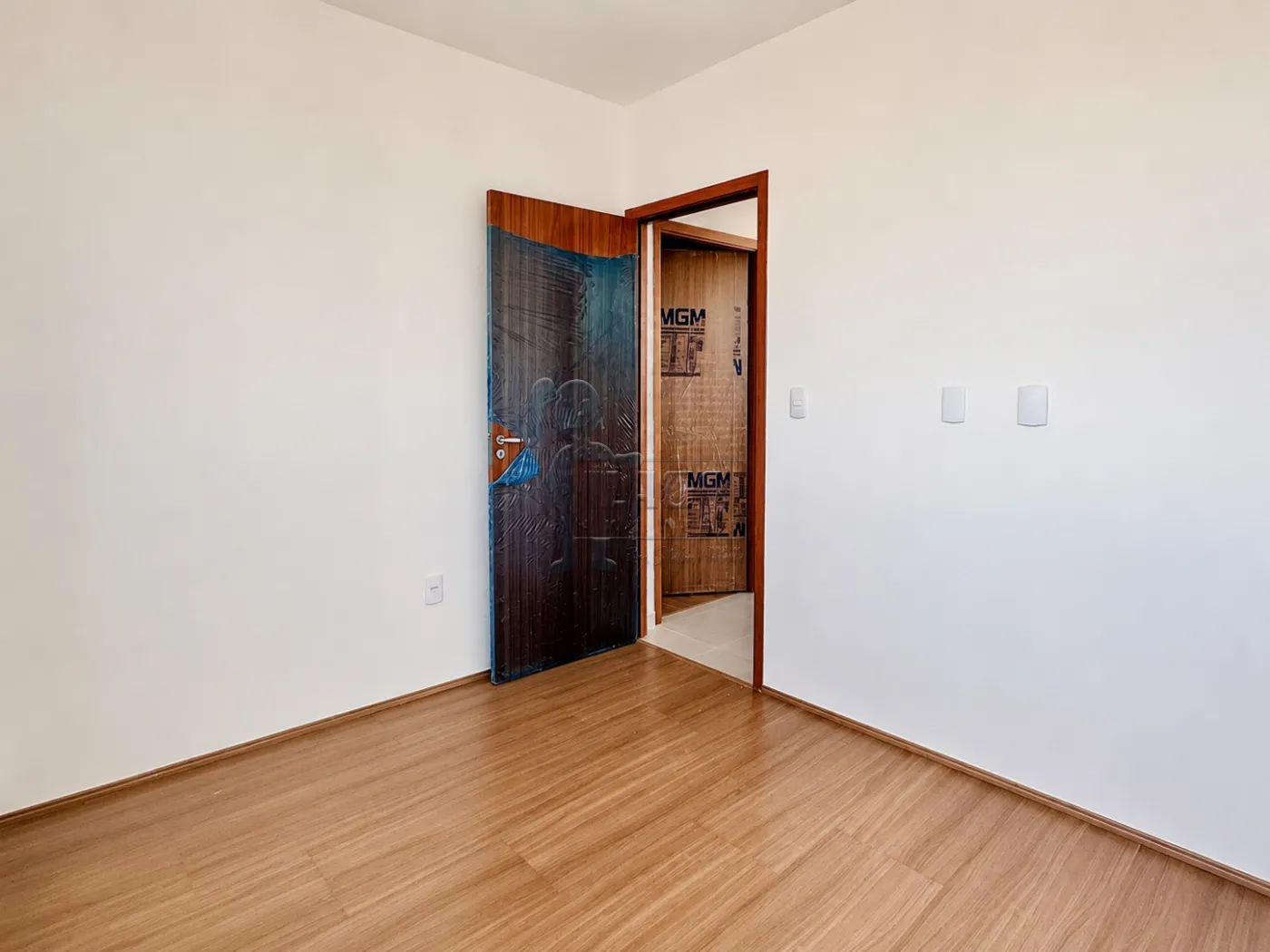 Alugar Apartamento / Padr&atilde;o em Ribeir&atilde;o Preto R$ 1.000,00 - Foto 9