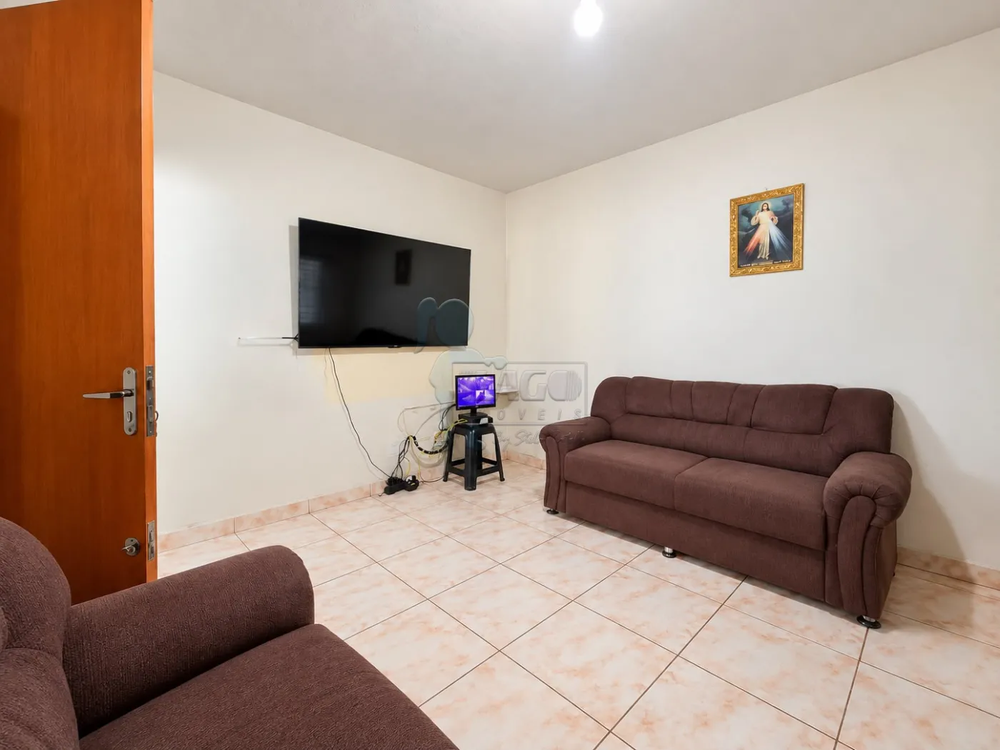 Alugar Casa / Padr&atilde;o em Ribeir&atilde;o Preto R$ 1.500,00 - Foto 1