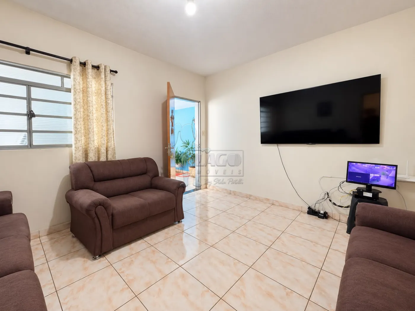 Alugar Casa / Padr&atilde;o em Ribeir&atilde;o Preto R$ 1.500,00 - Foto 2