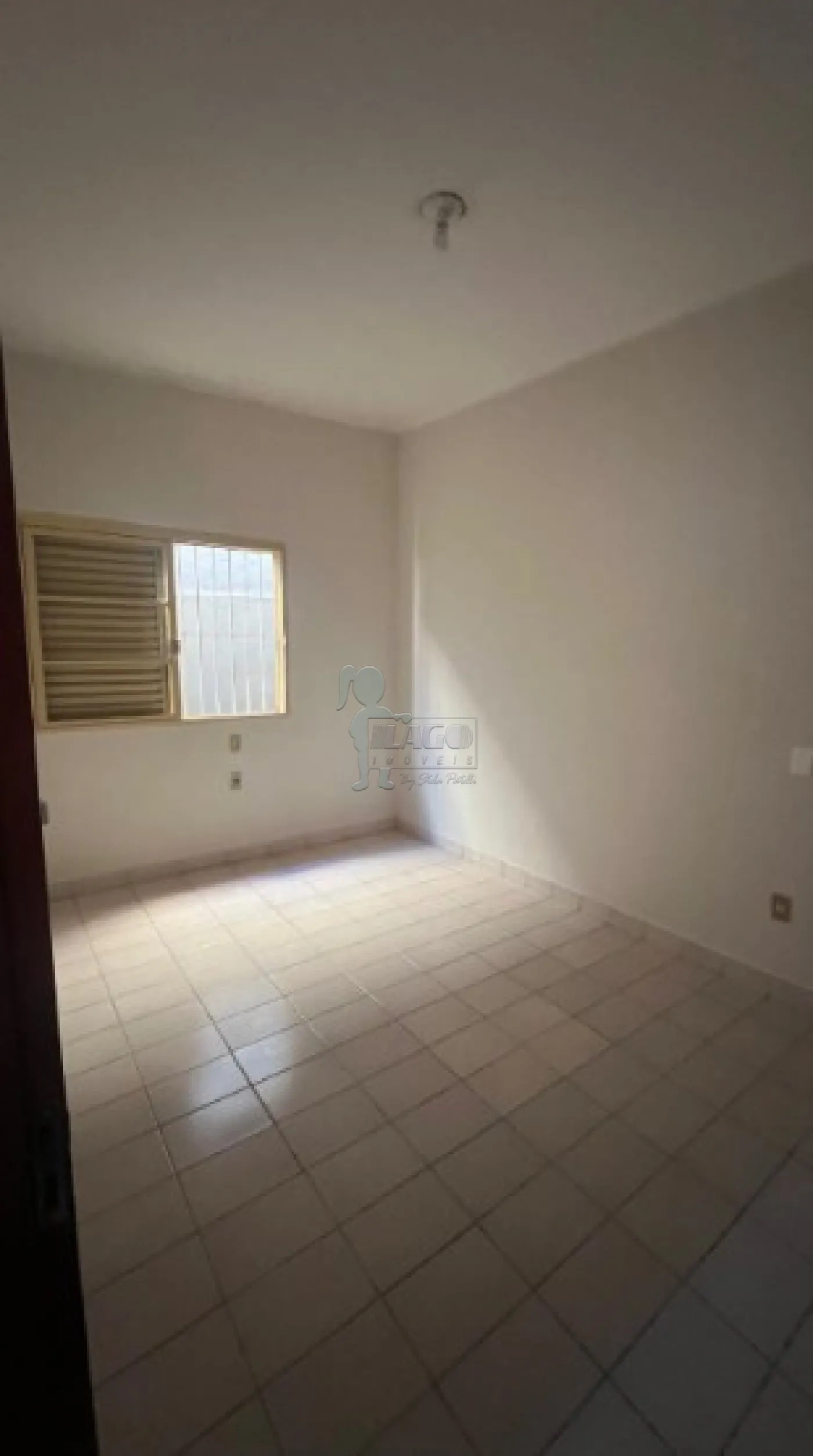 Comprar Casa / Padr&atilde;o em Ribeir&atilde;o Preto R$ 360.000,00 - Foto 4