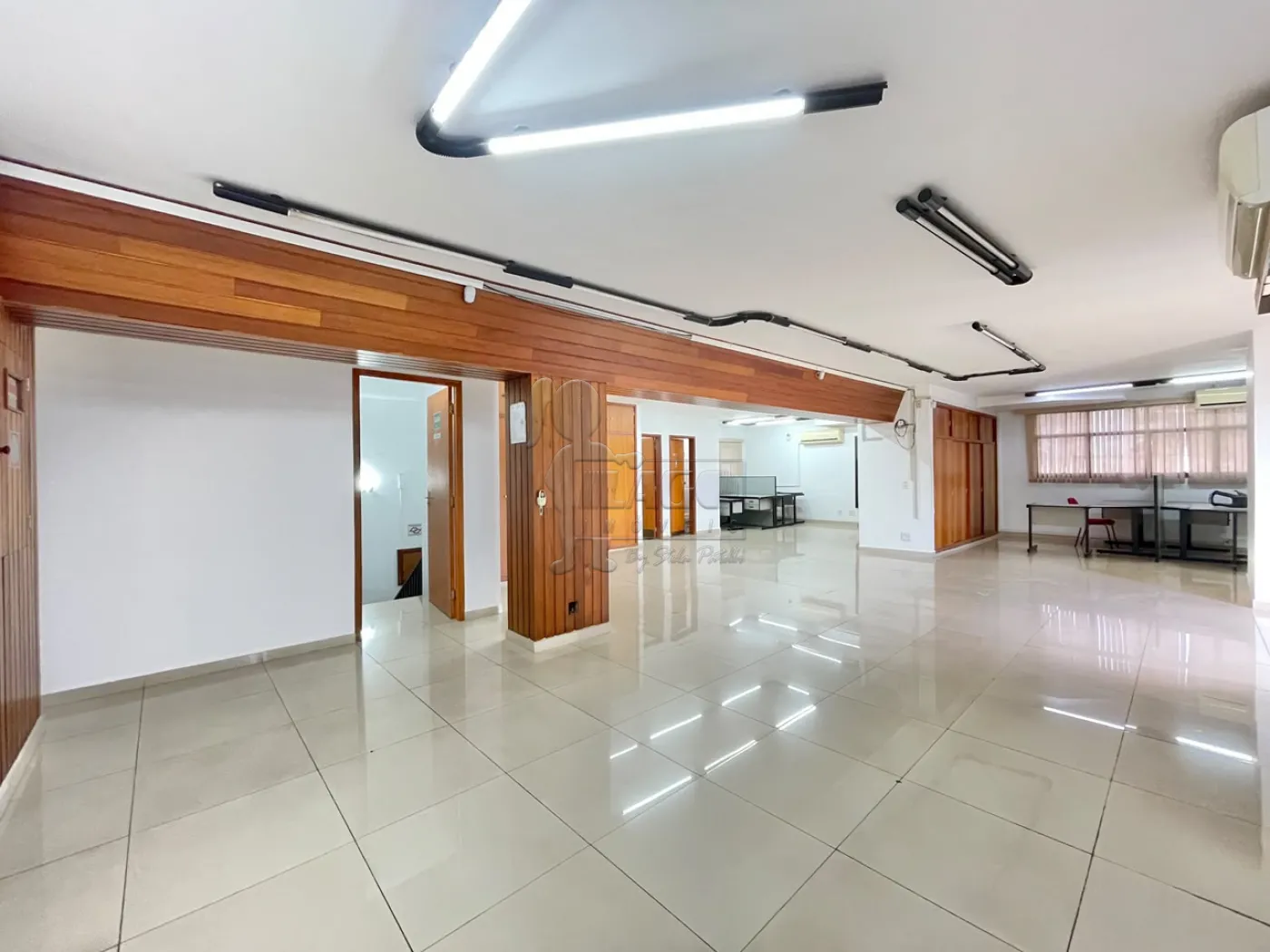 Alugar Comercial padr&atilde;o / Loja em Ribeir&atilde;o Preto R$ 3.500,00 - Foto 1