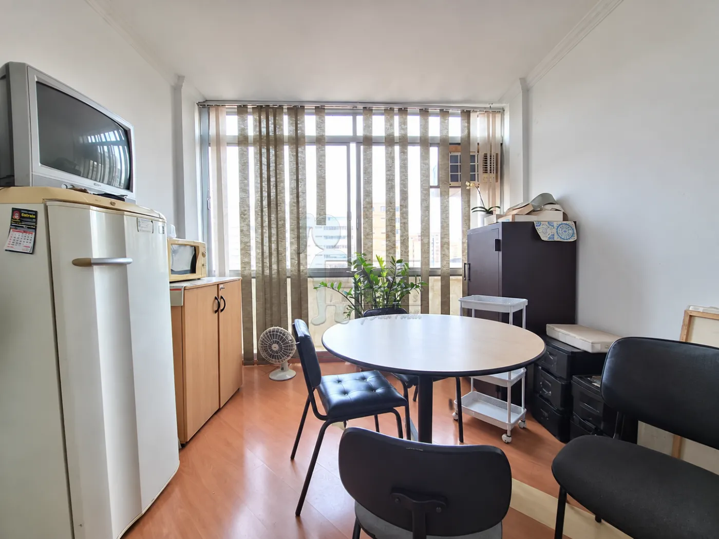Comprar Comercial condom&iacute;nio / Escrit&oacute;rio - Loja em Ribeir&atilde;o Preto R$ 60.000,00 - Foto 1