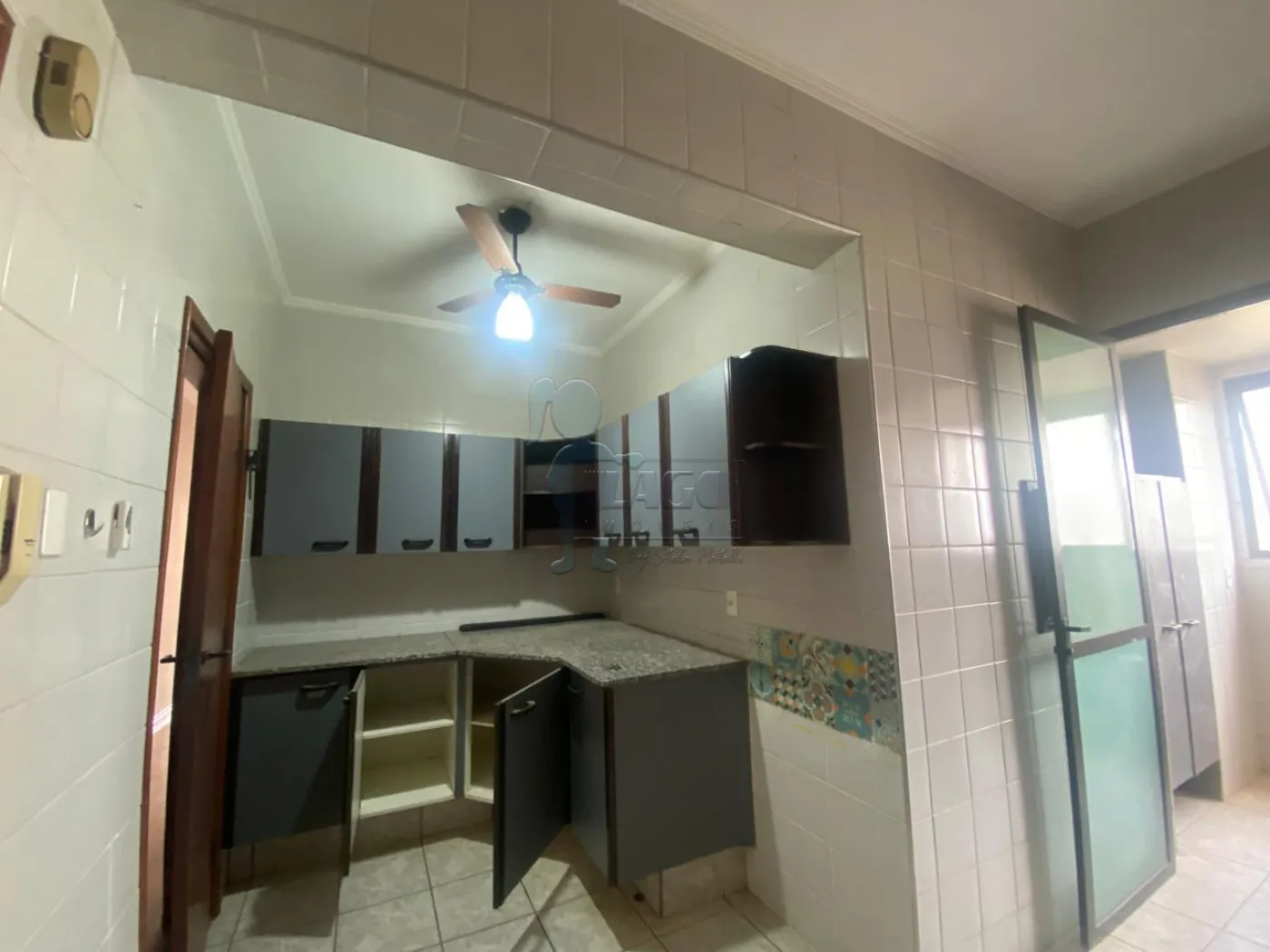 Comprar Apartamento / Padr&atilde;o em Ribeir&atilde;o Preto R$ 300.000,00 - Foto 14