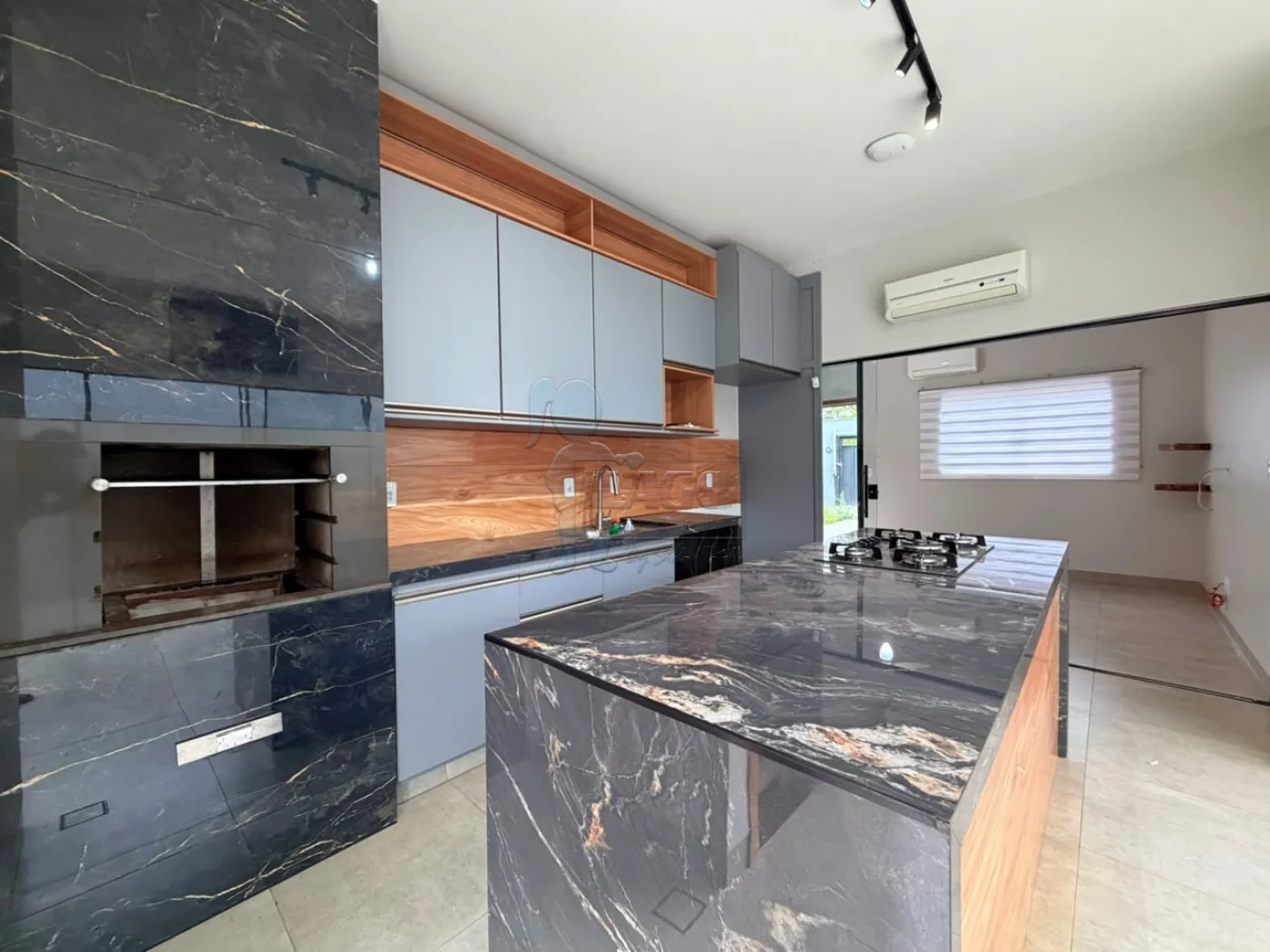 Alugar Casa / Padr&atilde;o em Ribeir&atilde;o Preto R$ 2.900,00 - Foto 1