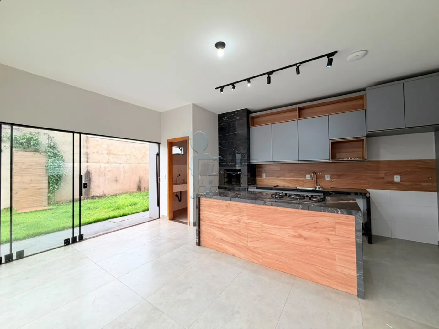 Alugar Casa / Padr&atilde;o em Ribeir&atilde;o Preto R$ 2.900,00 - Foto 4