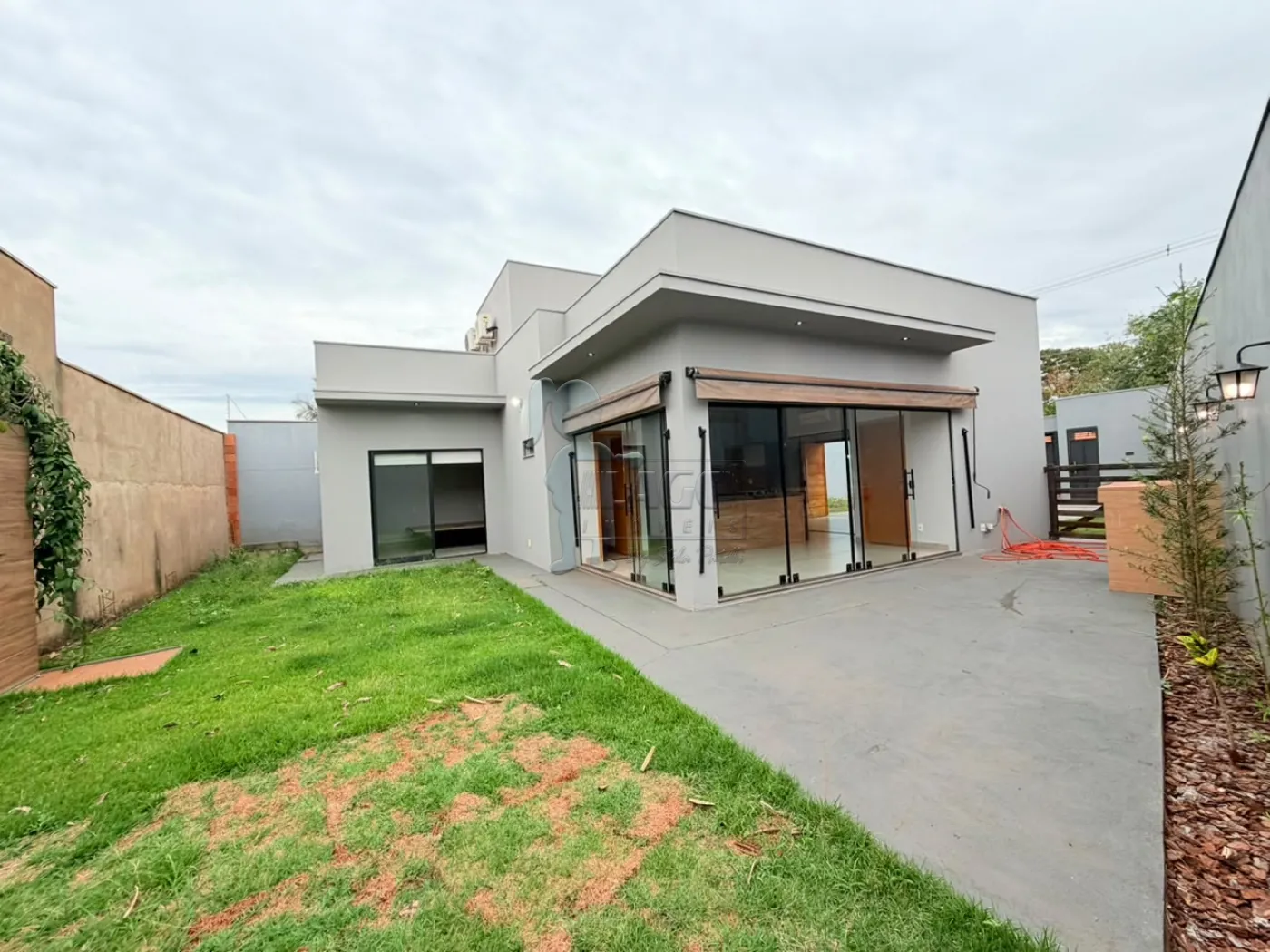 Alugar Casa / Padr&atilde;o em Ribeir&atilde;o Preto R$ 2.900,00 - Foto 20
