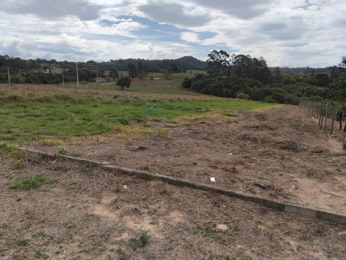 Terreno de 2.500m² - Cássias dos Coqueiros