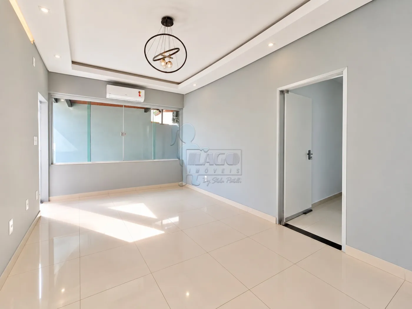 Alugar Casa / Padr&atilde;o em Ribeir&atilde;o Preto R$ 3.000,00 - Foto 1