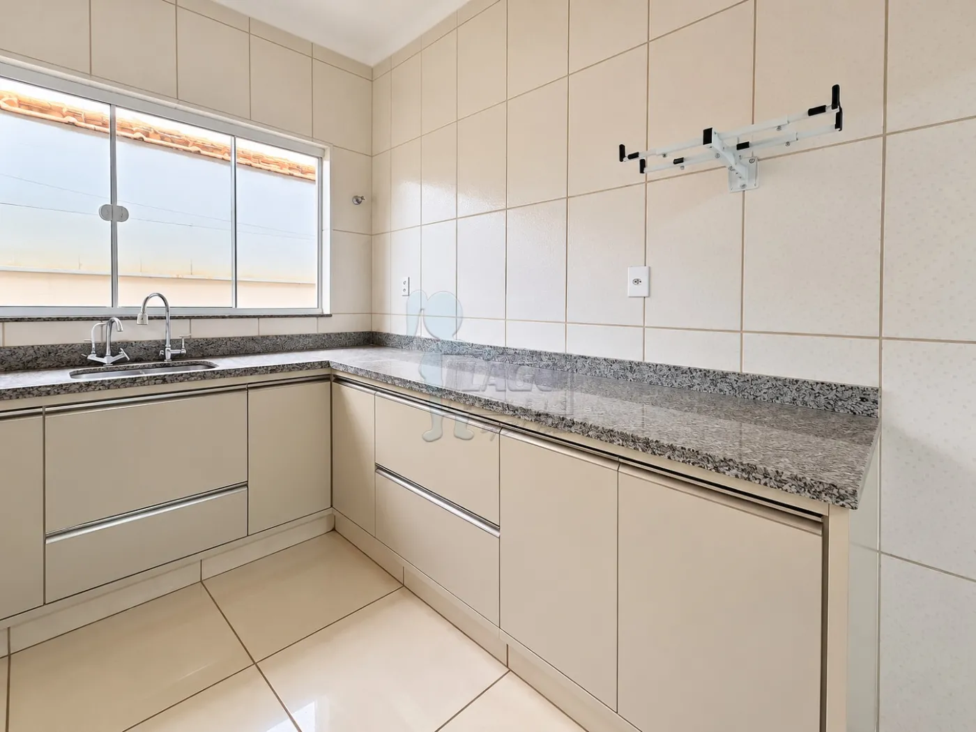 Alugar Casa / Padr&atilde;o em Ribeir&atilde;o Preto R$ 3.000,00 - Foto 12