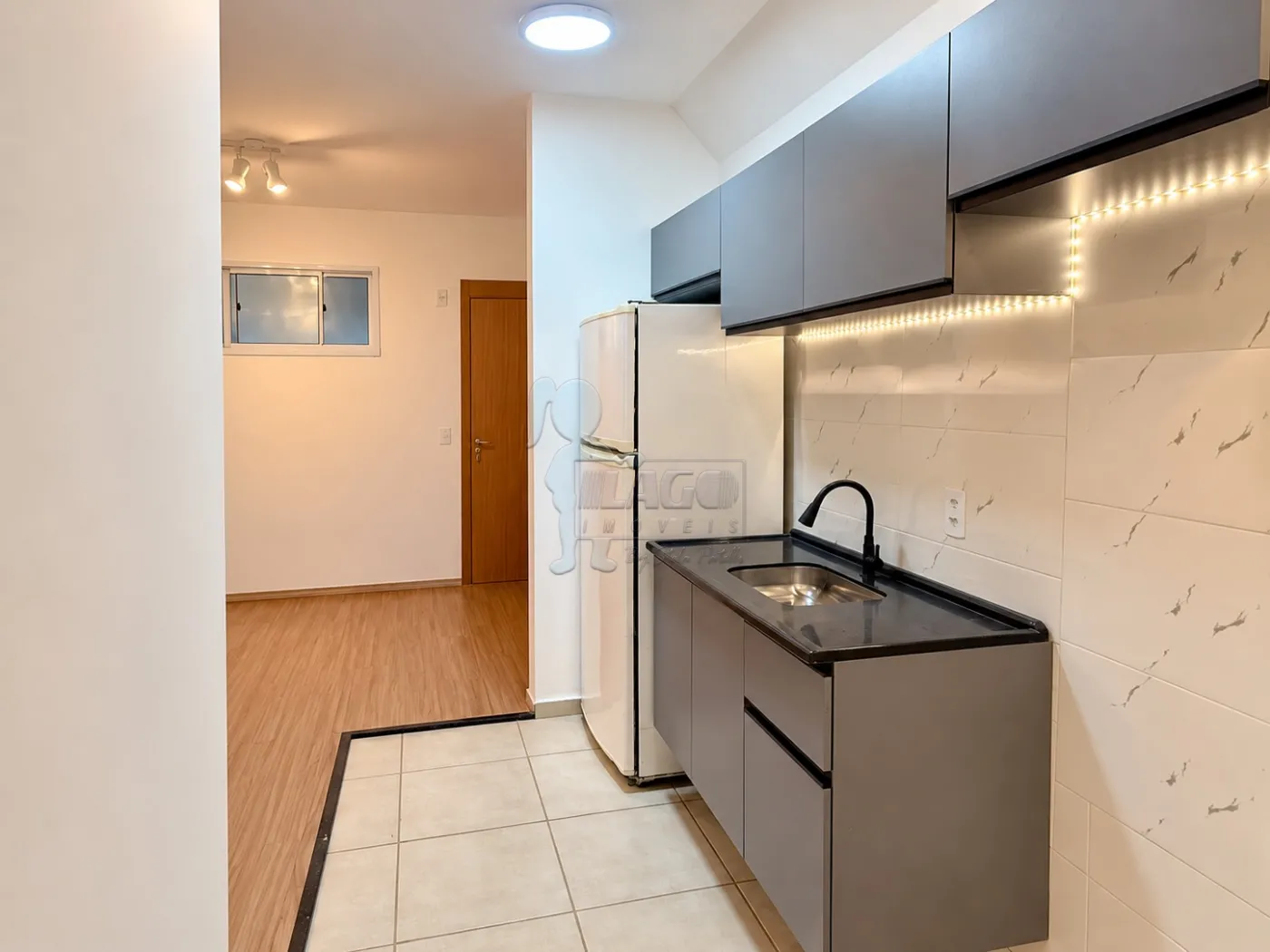 Comprar Apartamento / Padr&atilde;o em Ribeir&atilde;o Preto R$ 169.000,00 - Foto 3