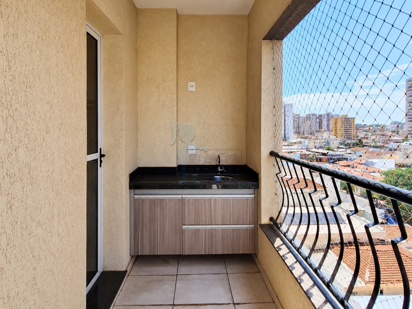 Alugar Apartamento / Padr&atilde;o em Ribeir&atilde;o Preto R$ 2.000,00 - Foto 1