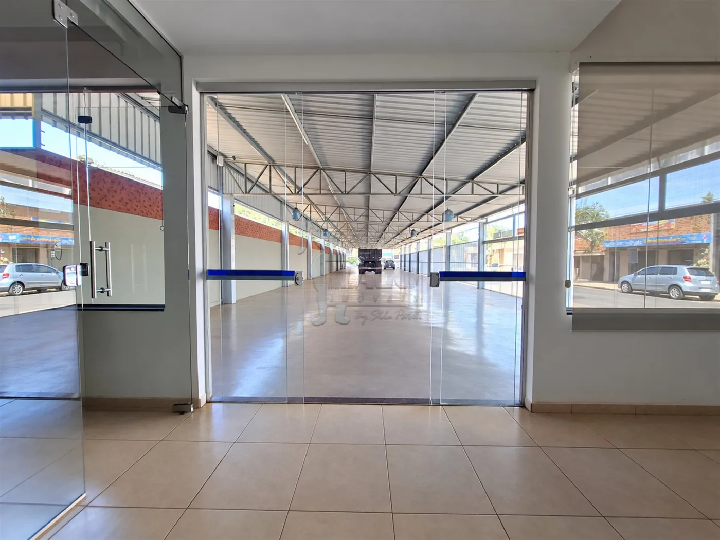 Alugar Comercial padr&atilde;o / Galp&atilde;o - Armaz&eacute;m em Cravinhos R$ 10.000,00 - Foto 1