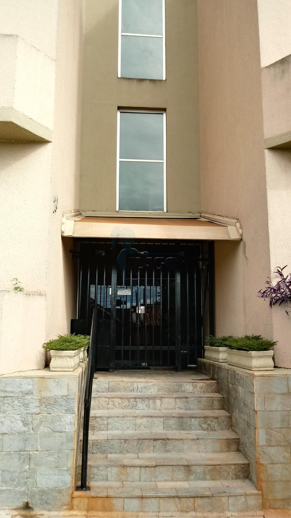 Comprar Apartamento / Padr&atilde;o em Ribeir&atilde;o Preto R$ 300.000,00 - Foto 18