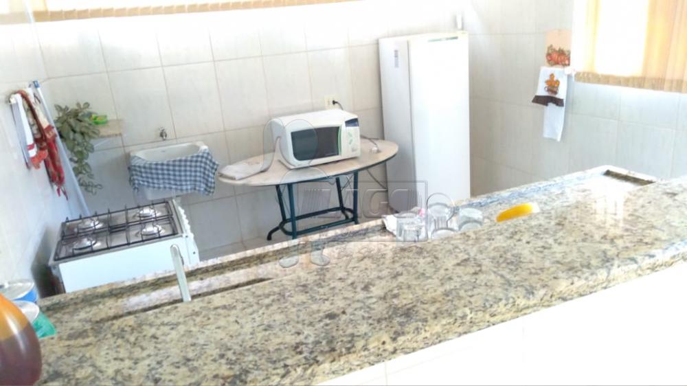 Alugar Apartamento / Padr&atilde;o em Ribeir&atilde;o Preto R$ 1.000,00 - Foto 12