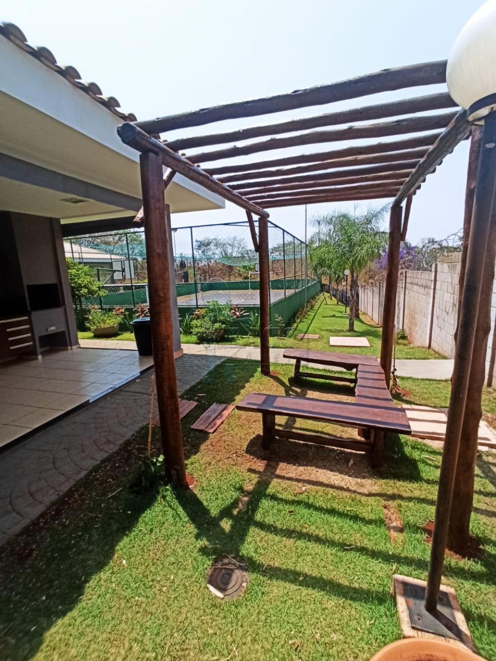 Alugar Apartamento / Padr&atilde;o em Ribeir&atilde;o Preto R$ 1.100,00 - Foto 15