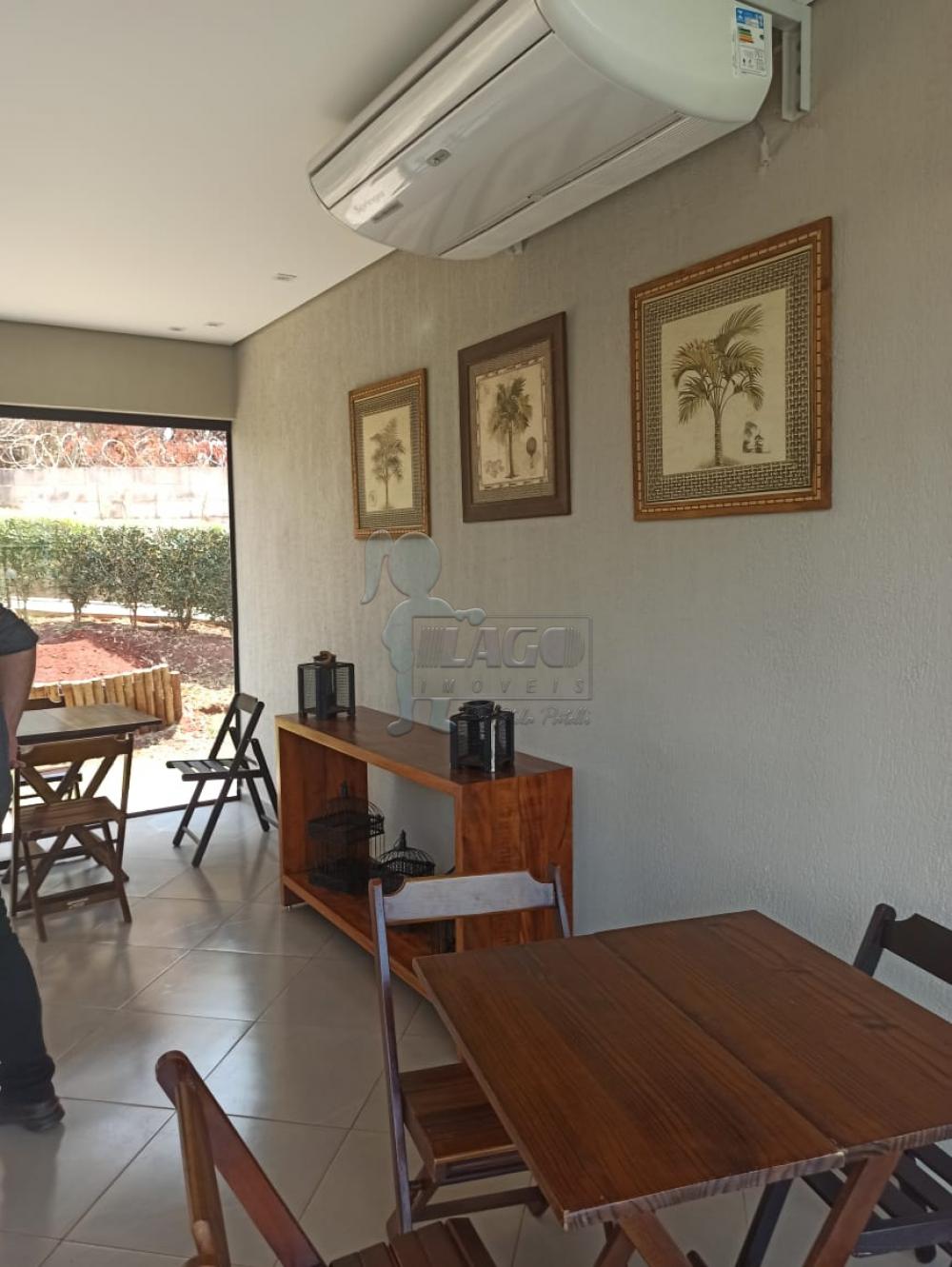 Alugar Apartamento / Padr&atilde;o em Ribeir&atilde;o Preto R$ 1.100,00 - Foto 16