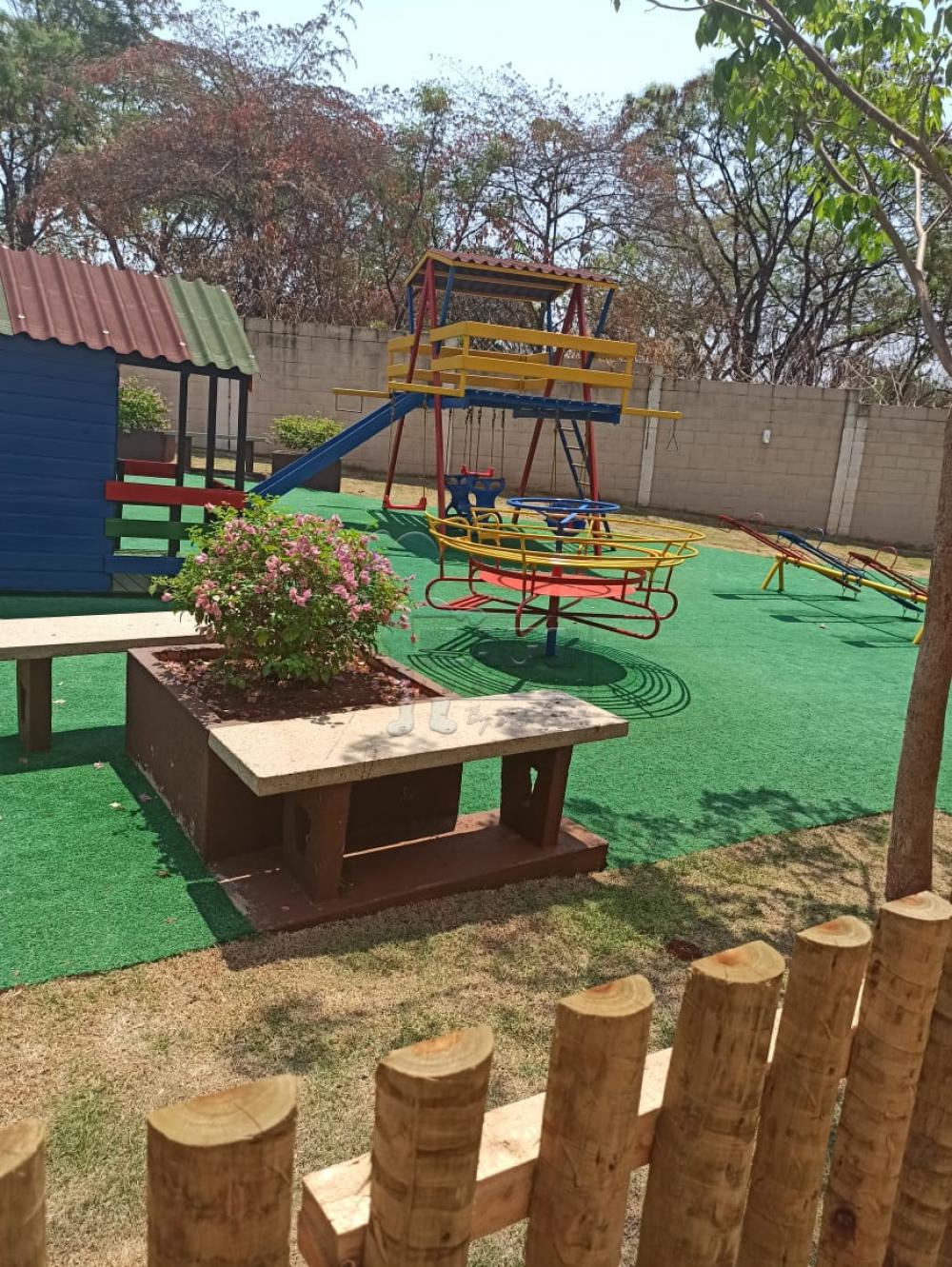 Alugar Apartamento / Padr&atilde;o em Ribeir&atilde;o Preto R$ 1.100,00 - Foto 17