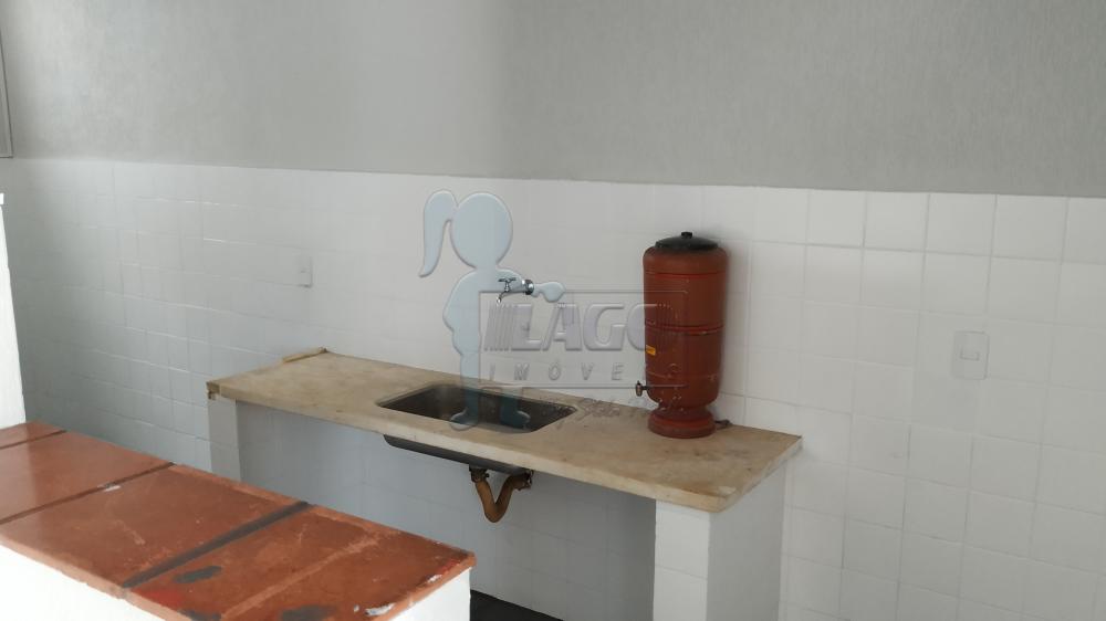 Alugar Apartamento / Padr&atilde;o em Ribeir&atilde;o Preto R$ 1.250,00 - Foto 40