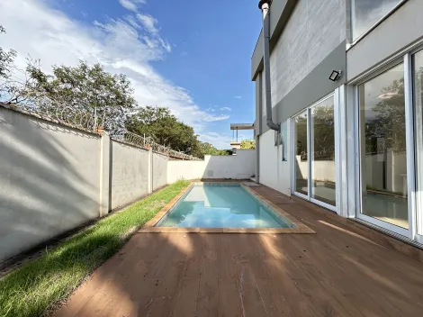 Casa sobrado de 427m² com 04 suítes à venda em condomínio - Alphaville