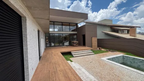 Bonfim Paulista Bonfim Paulista casa condominio Venda R$3.600.000,00 Condominio R$650,00 4 Dormitorios 4 Vagas Area do terreno 832.60m2 Area construida 320.00m2