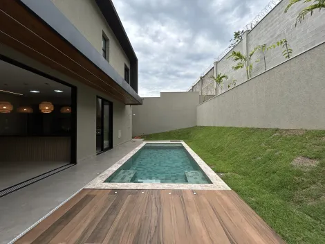 Casa sobrado de 363m² com 05 suítes à venda em condomínio - Alphaville