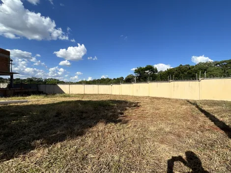 Terreno de 435m² à venda em condomínio - Portal da Mata
