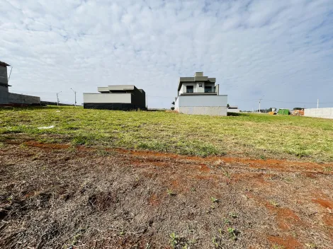 Terreno de 250m² à venda em condomínio - Village Costa Sul