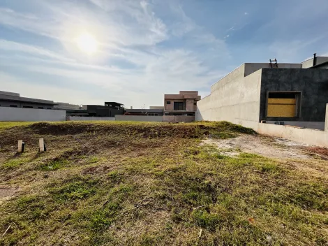 Terreno de 253,92m² à venda em condomínio - Vivendas da Mata