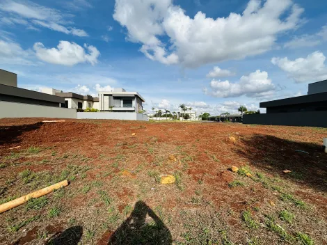 Terreno plano de 300m² à venda em condomínio - Vivendas da Mata