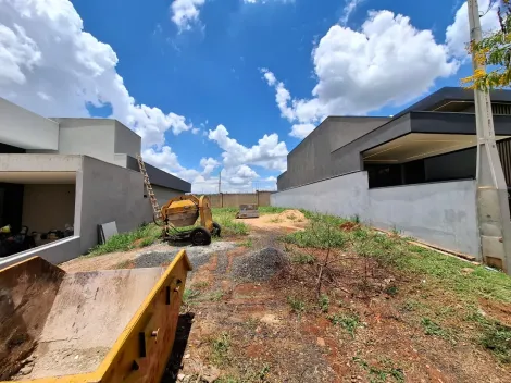 Terreno de 250m² à venda em condomínio - Quinta da Mata