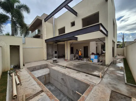 Casa sobrado de 209m² com 04 suítes à venda em condomínio - Jardim San Marco II