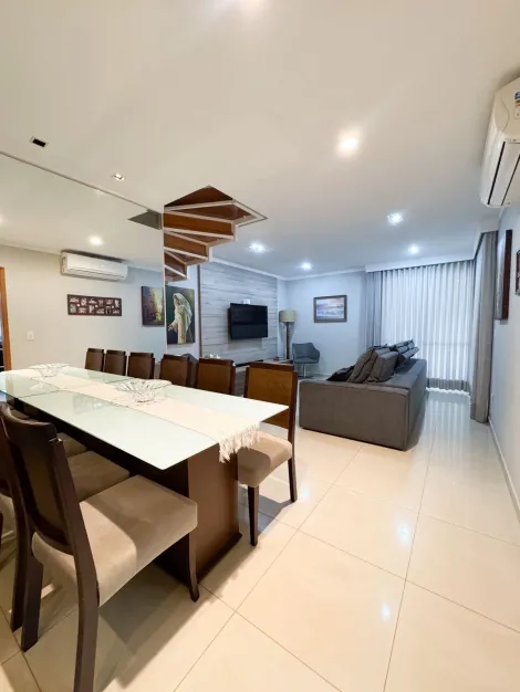 Casa sobrado de 225m² com 03 quartos à venda em condomínio - Jardim Botânico